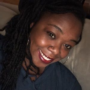 Meet your Posher, Robyn